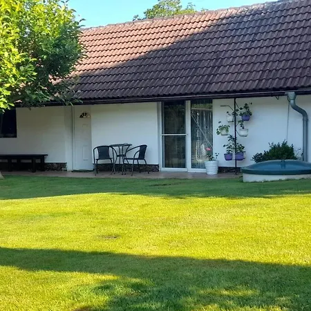Oáza Klidu V Březové Casa de Férias *
